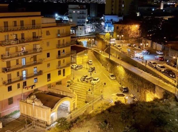 Bed and Breakfast La Via Del Mare Torre del Greco Exterior foto