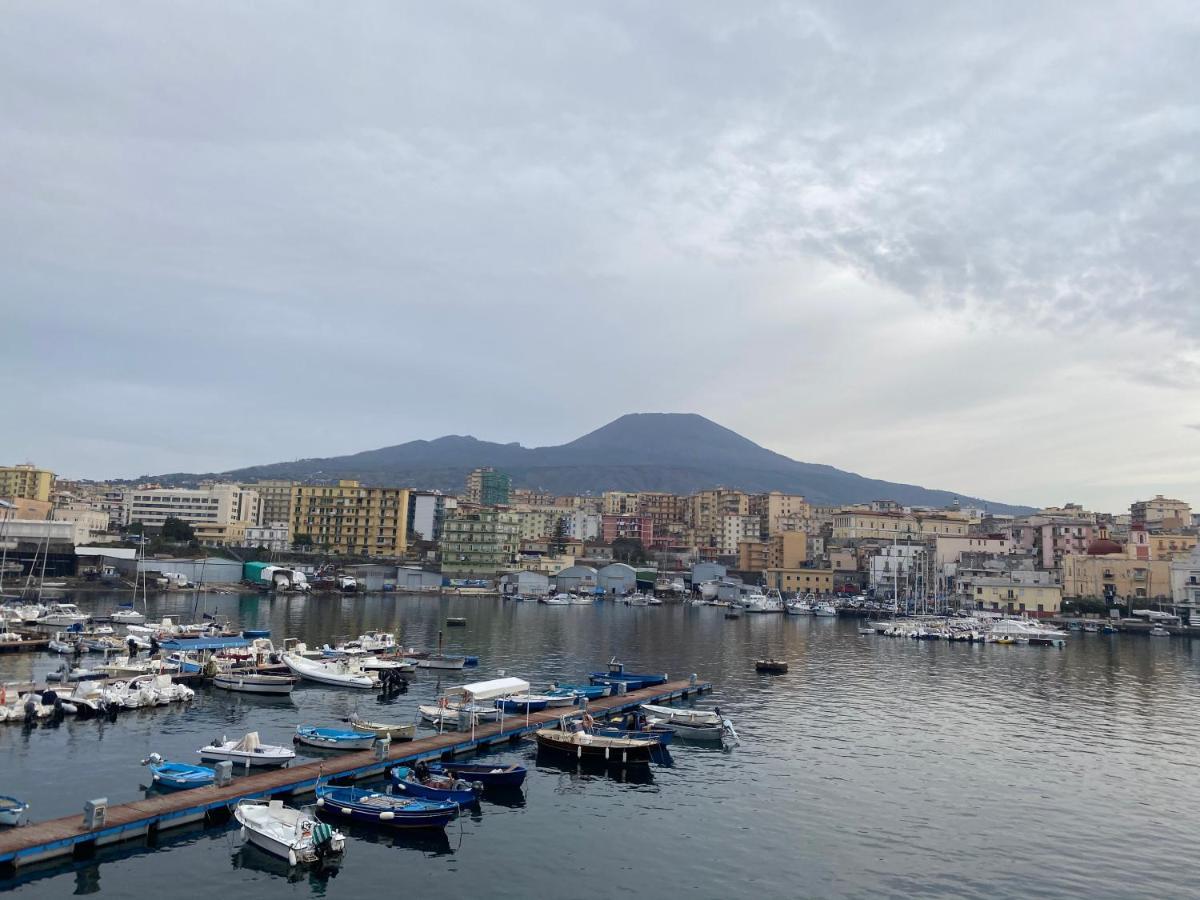 Bed and Breakfast La Via Del Mare Torre del Greco Exterior foto