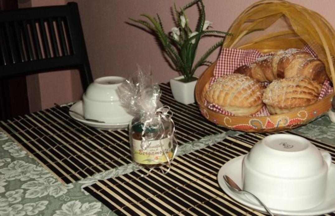 Bed and Breakfast La Via Del Mare Torre del Greco Exterior foto