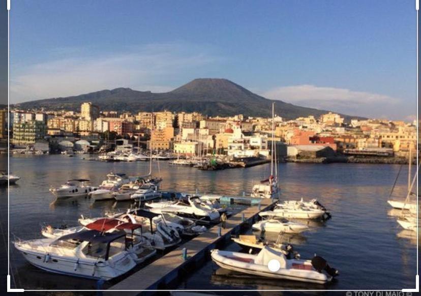 Bed and Breakfast La Via Del Mare Torre del Greco Exterior foto